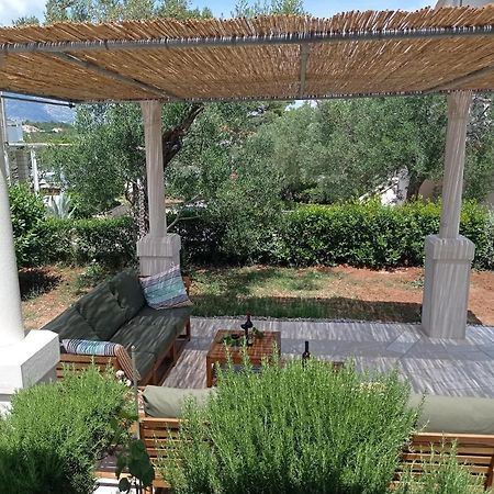 My Mediterranean Villa With Huge Garden And Own Parking Lumbarda Kültér fotó